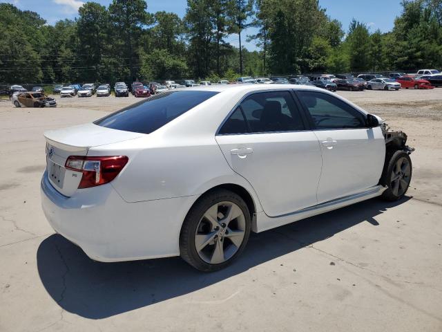 VIN 4T1BF1FK7EU761304 2014 Toyota Camry, L no.3