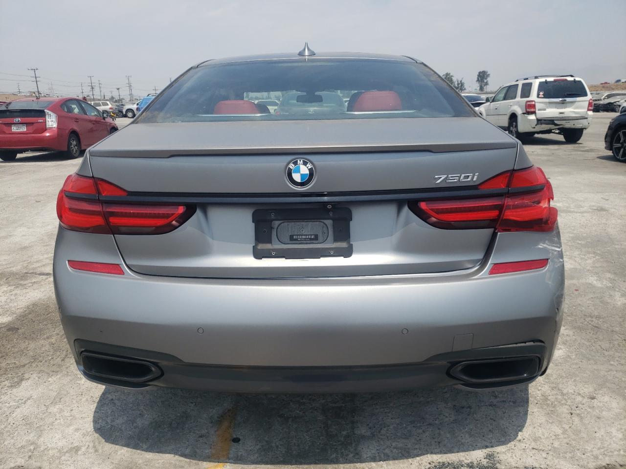 WBA7F0C33HGM22251 2017 BMW 750 I