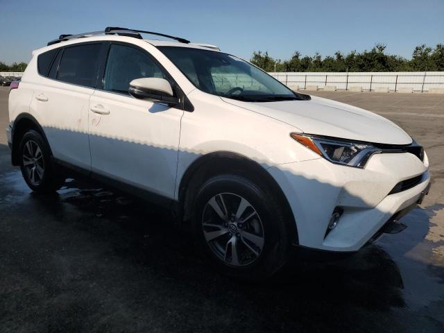 VIN 2T3WFREV2JW516472 2018 Toyota RAV4, Adventure no.4