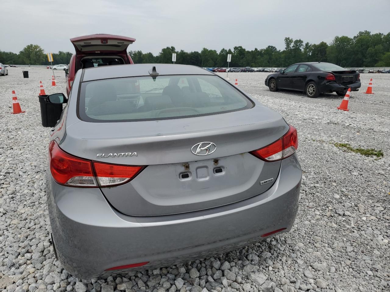 2013 Hyundai Elantra Gls vin: KMHDH4AE6DU722403