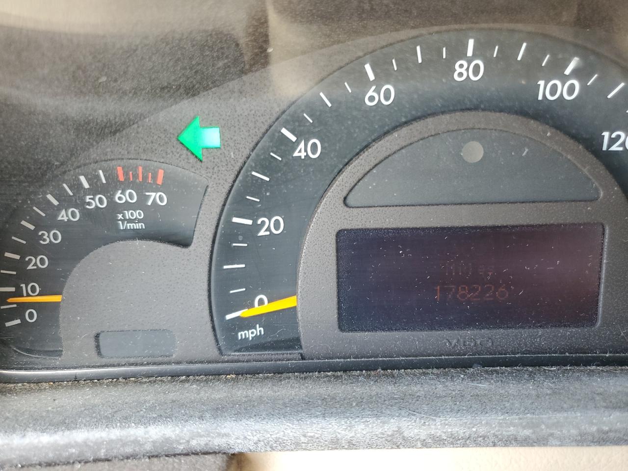 WDBRF61J64E016839 2004 Mercedes-Benz C 240