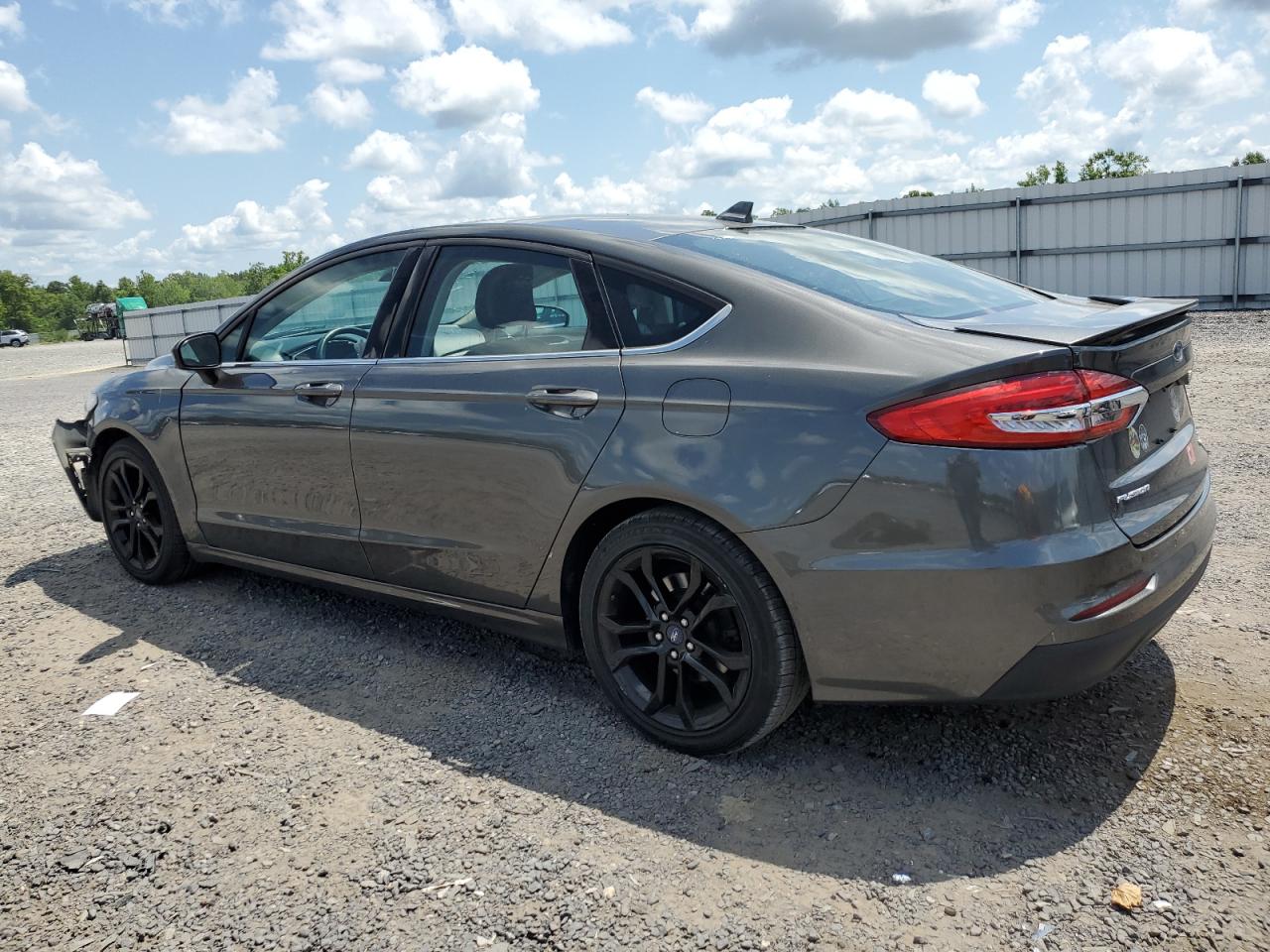 3FA6P0HD5KR128594 2019 Ford Fusion Se