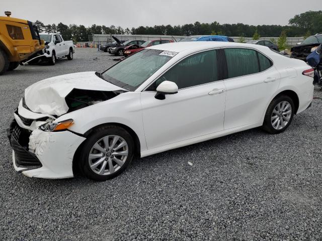 VIN 4T1B11HK7JU606810 2018 Toyota Camry, L no.1