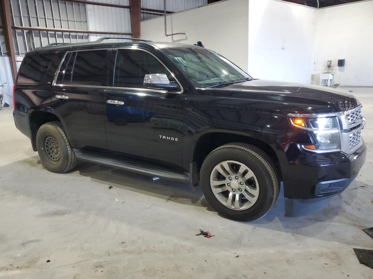 2016 Chevrolet Tahoe C1500 Ls vin: 1GNSCAKC3GR107165