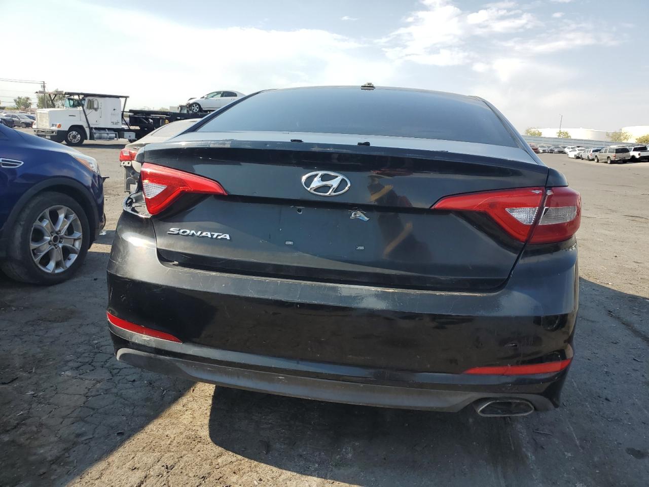 5NPE24AF7FH119900 2015 Hyundai Sonata Se