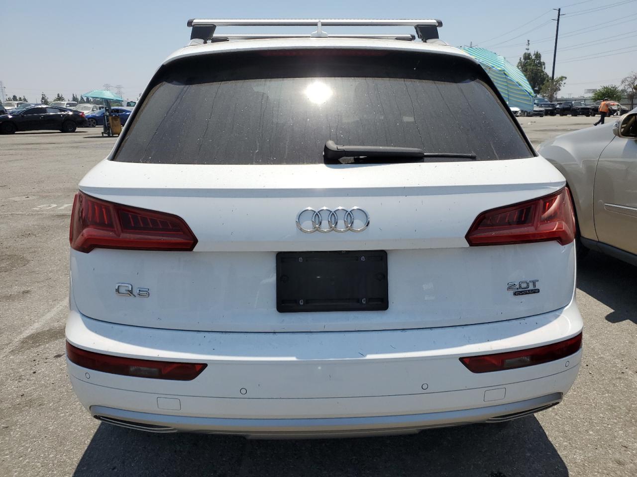 WA1BNAFY1J2117468 2018 Audi Q5 Premium Plus