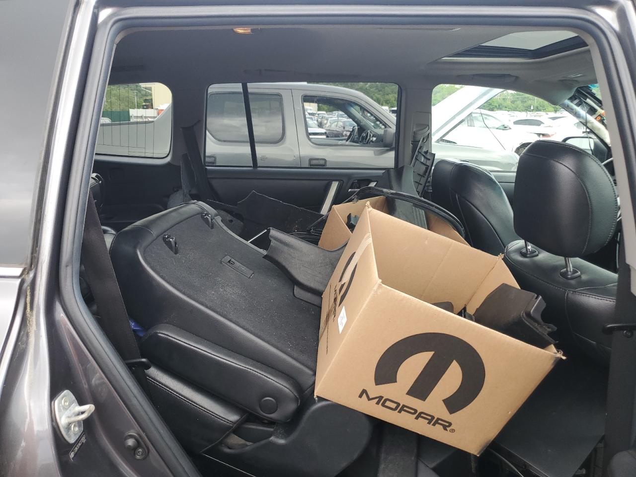 5TDBK3EH4CS126561 2012 Toyota Highlander Base