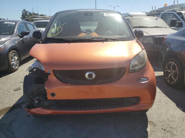 VIN WMEFJ5DA3GK059597 2016 Smart Fortwo no.5