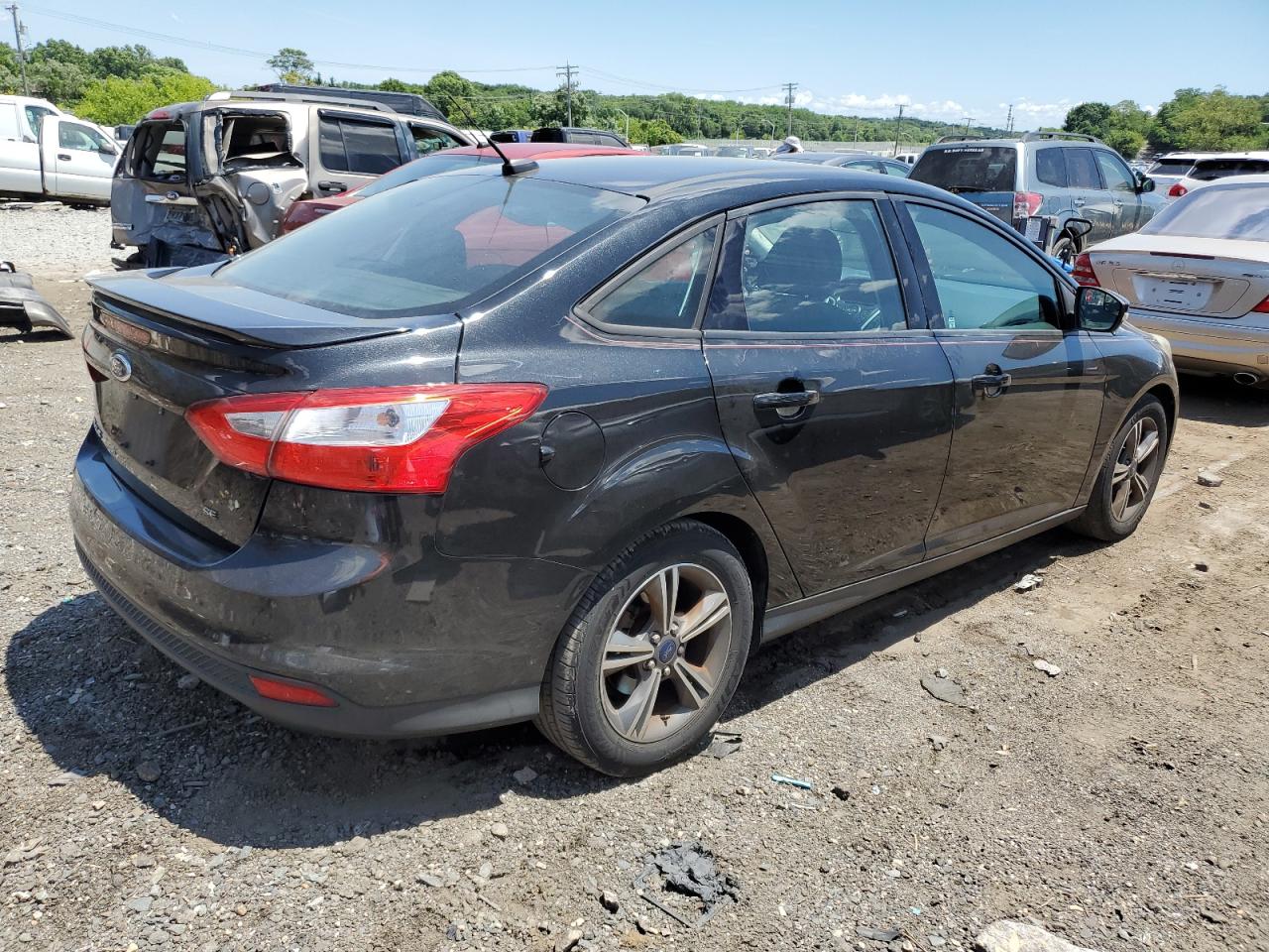 2014 Ford Focus Se vin: 1FADP3F22EL319838