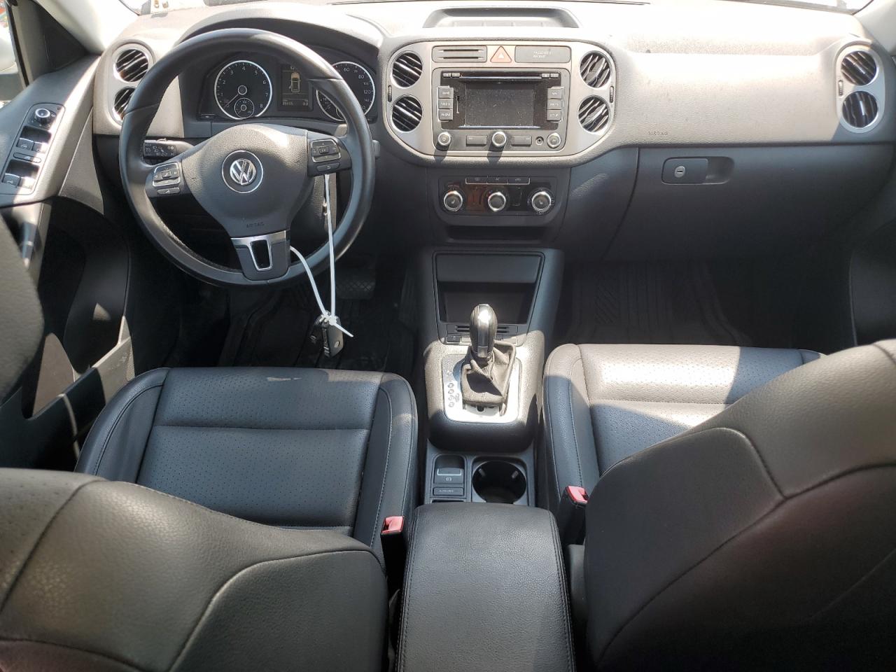 WVGAV7AX1BW526756 2011 Volkswagen Tiguan S