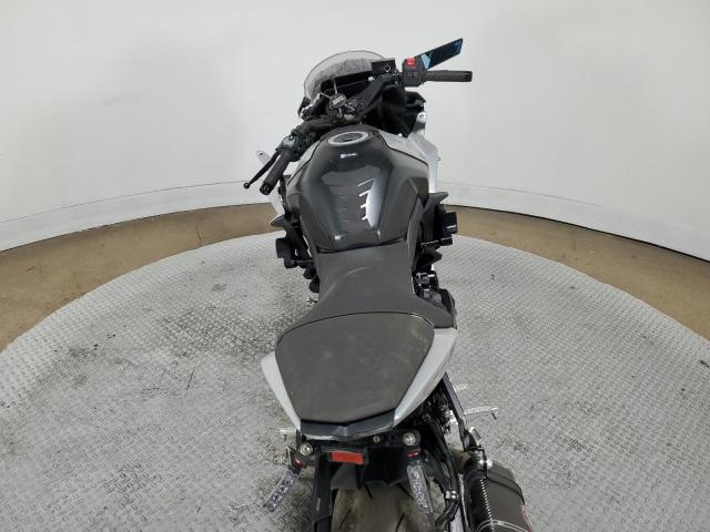 2024 SUZUKI GSX800 F - JS1EM13B8R7100066