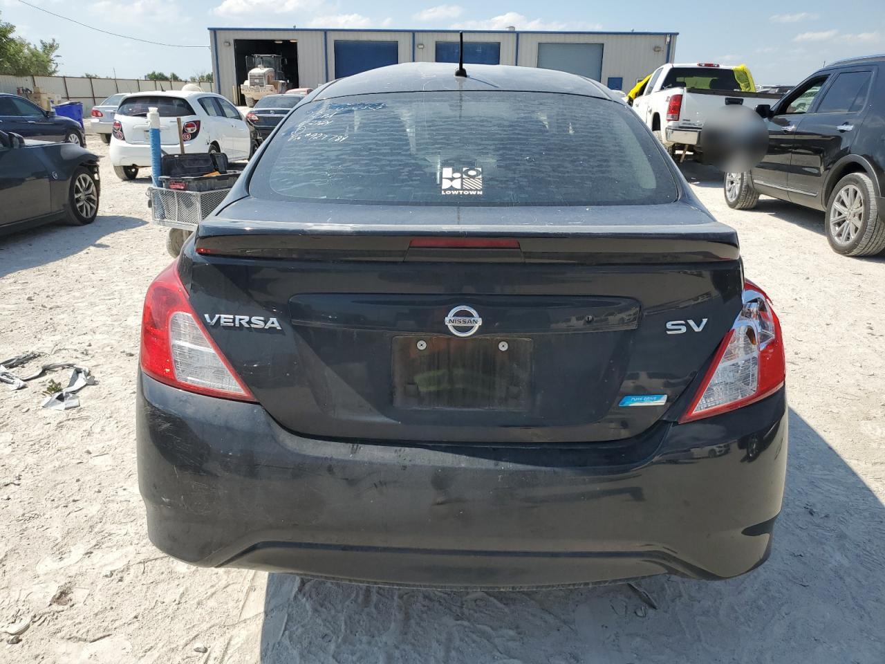 3N1CN7AP1FL927784 2015 Nissan Versa S