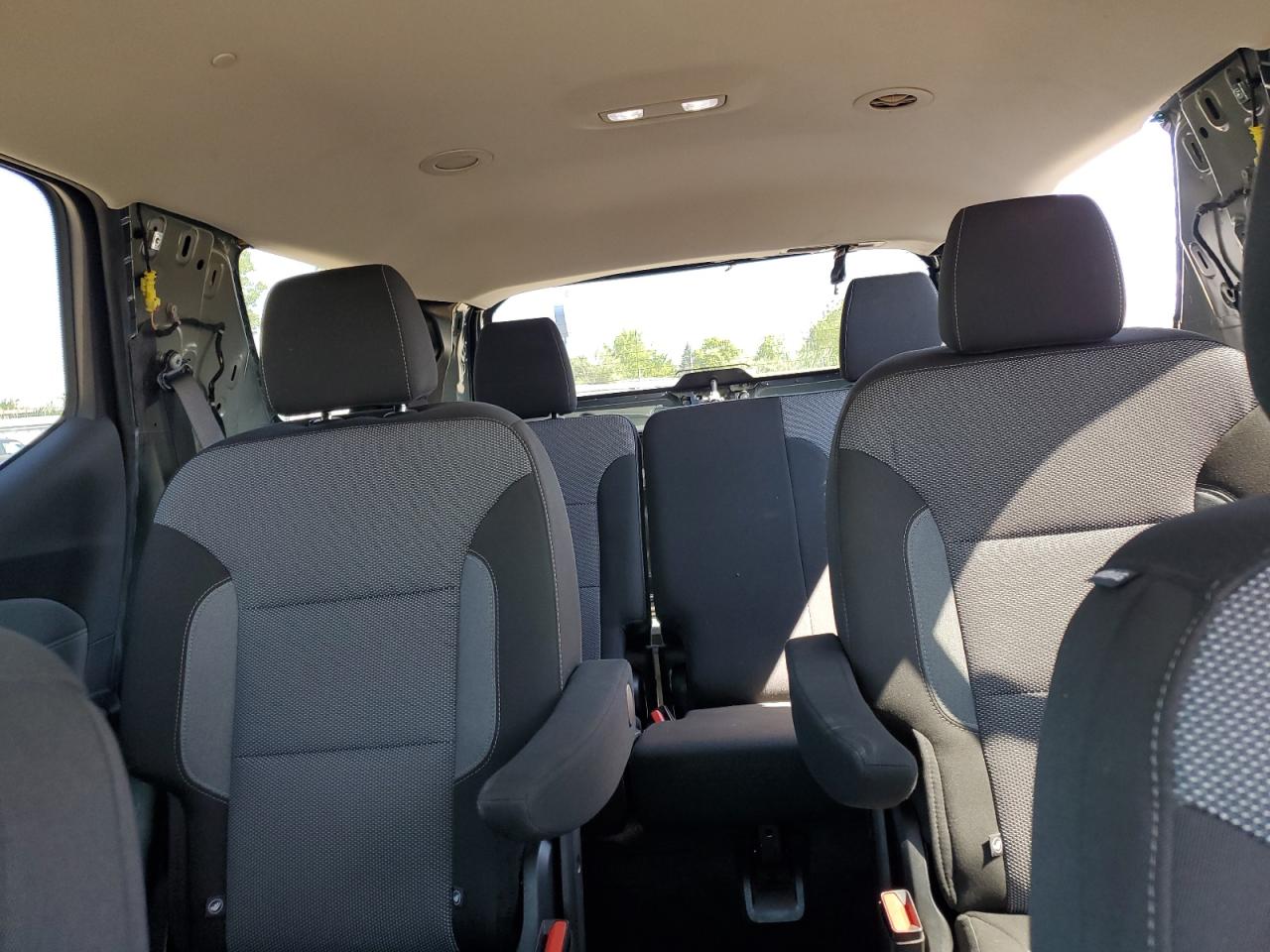 1GNEVGKW8KJ101700 2019 Chevrolet Traverse Lt