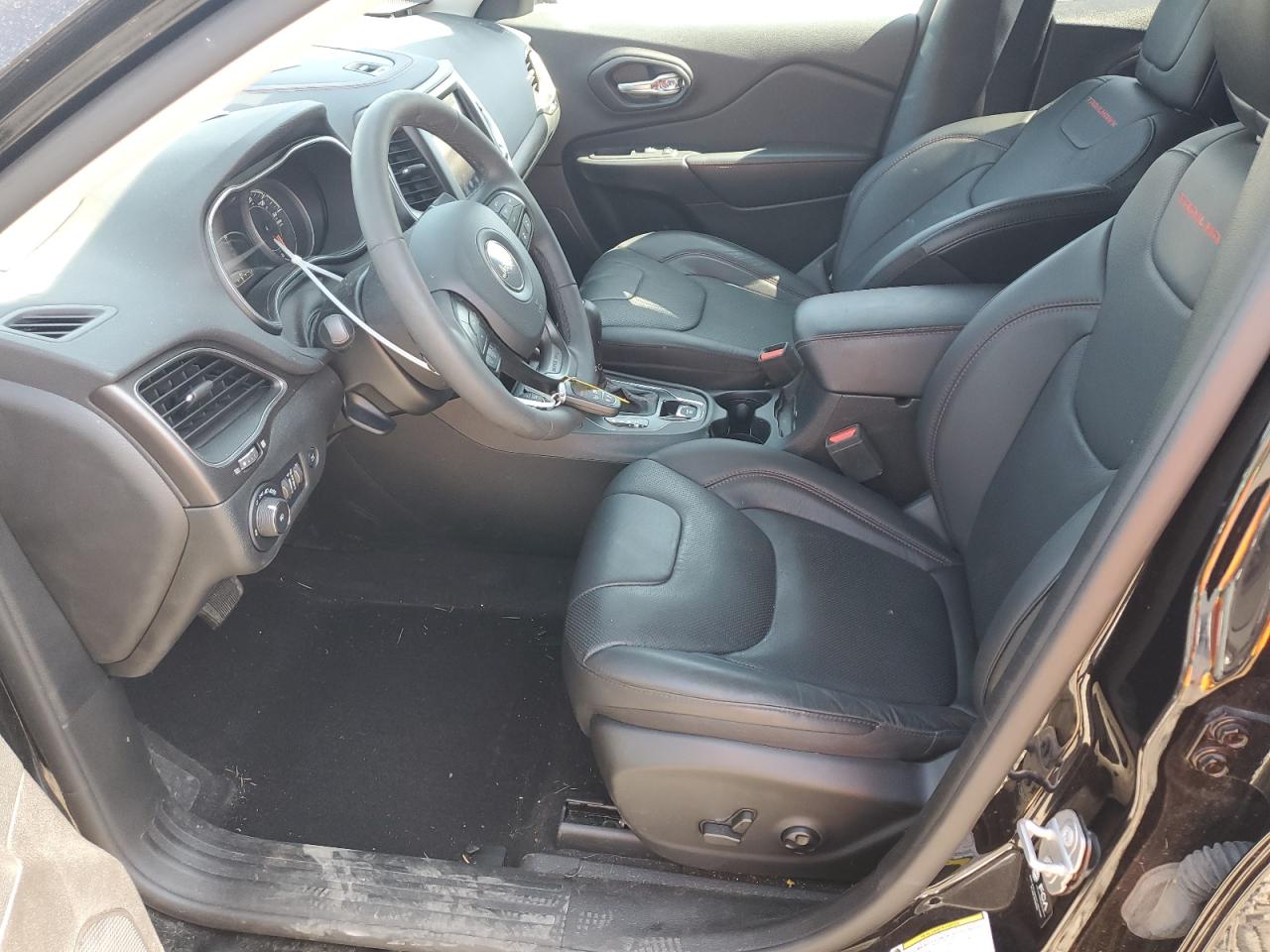 1C4PJMBX8MD236746 2021 Jeep Cherokee Trailhawk