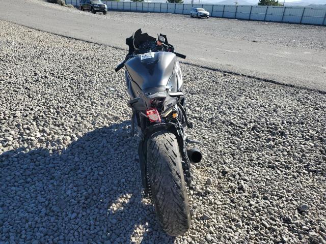 2018 YAMAHA YZFR6 JYARJ28E4JA003152
