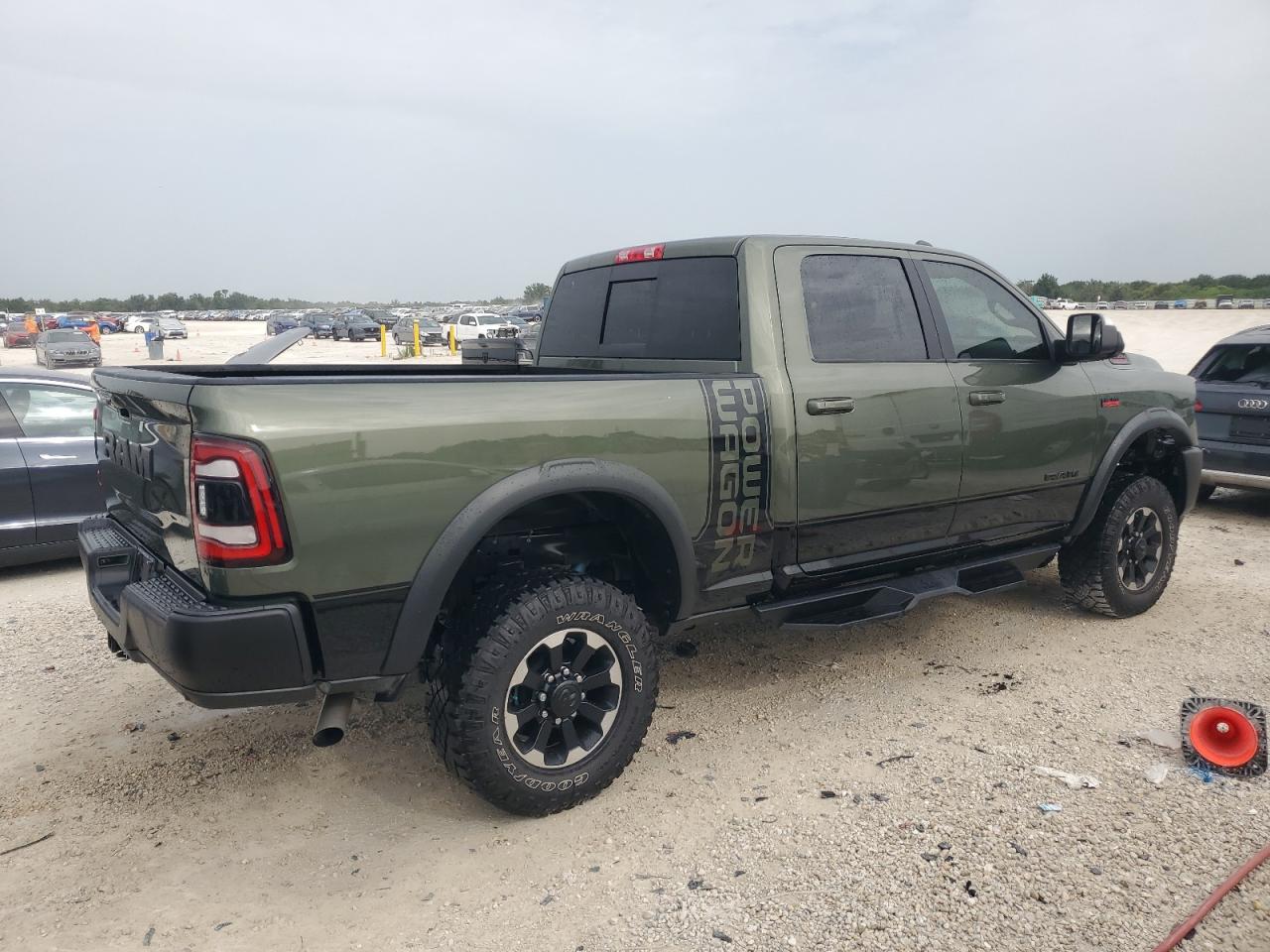 2022 Ram 2500 Powerwagon vin: 3C6TR5EJ0NG243853