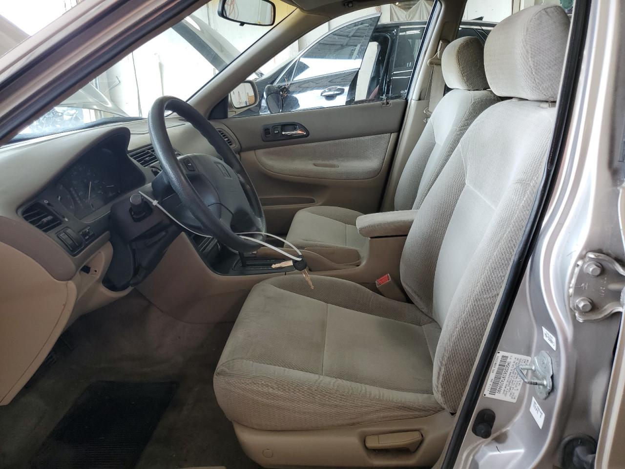 1HGCD5639TA259490 1996 Honda Accord Lx