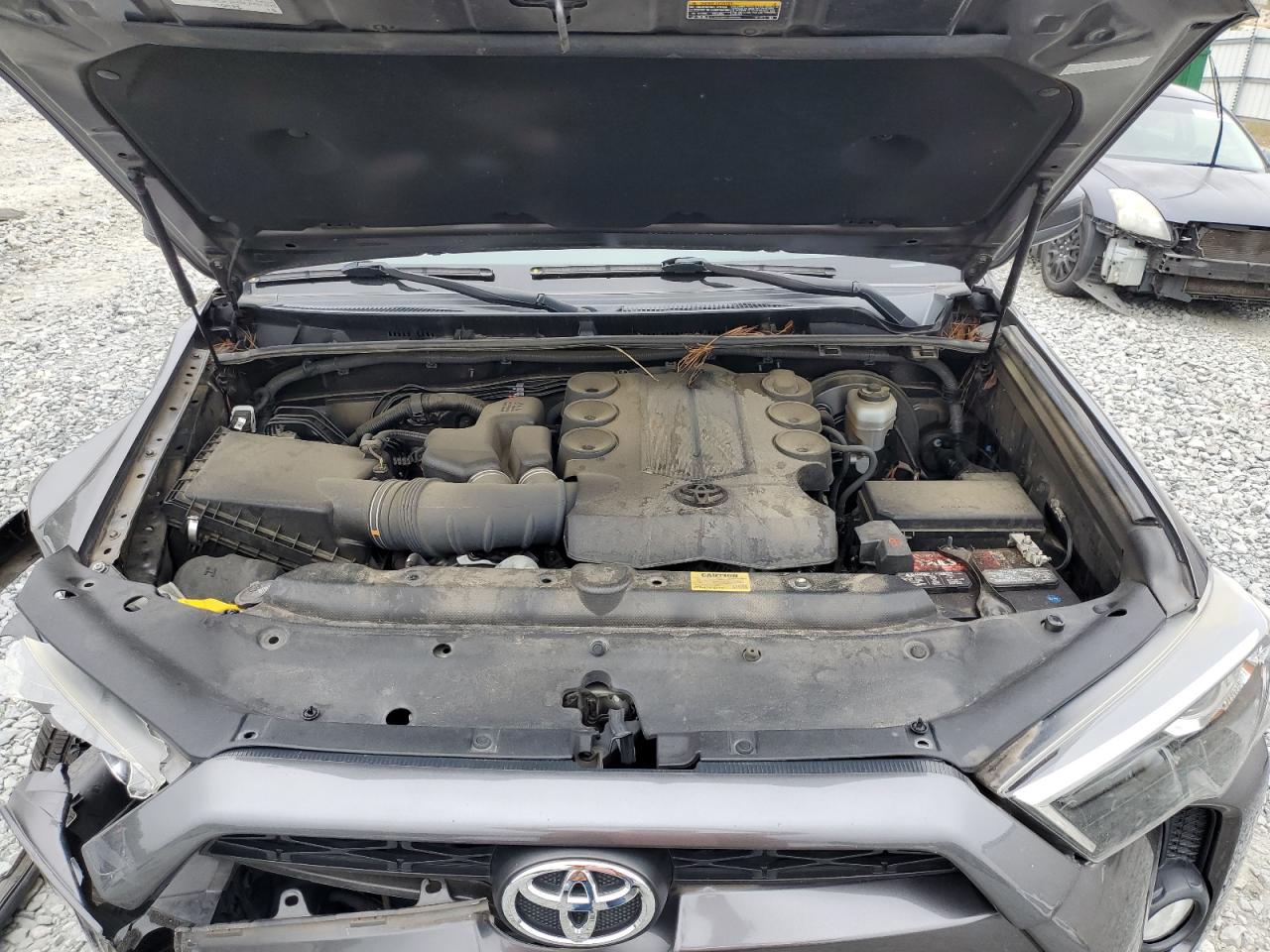 JTEZU5JR5J5176743 2018 Toyota 4Runner Sr5