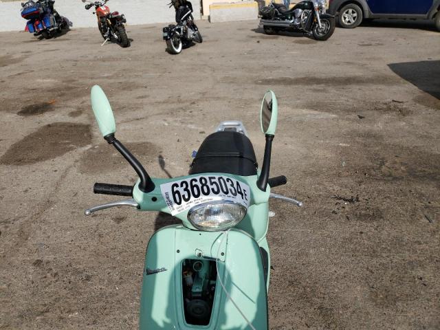2001 VESPA M198F ZAPM198F115003570
