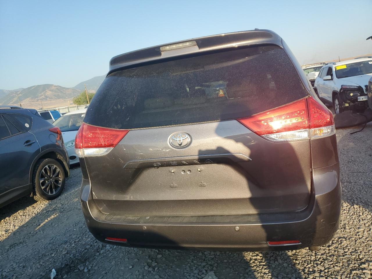 5TDYK3DC9BS157531 2011 Toyota Sienna Xle