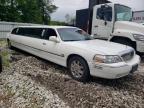 LINCOLN TOWN CAR E photo