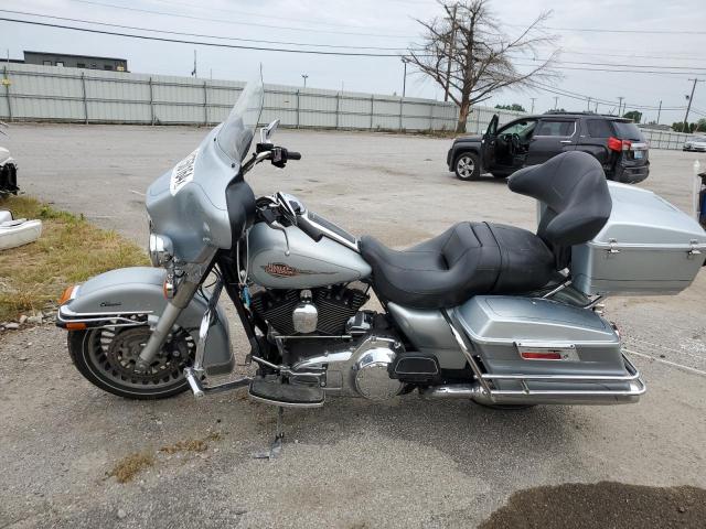 2011 HARLEY-DAVIDSON FLHTC 1HD1FF412BB654173