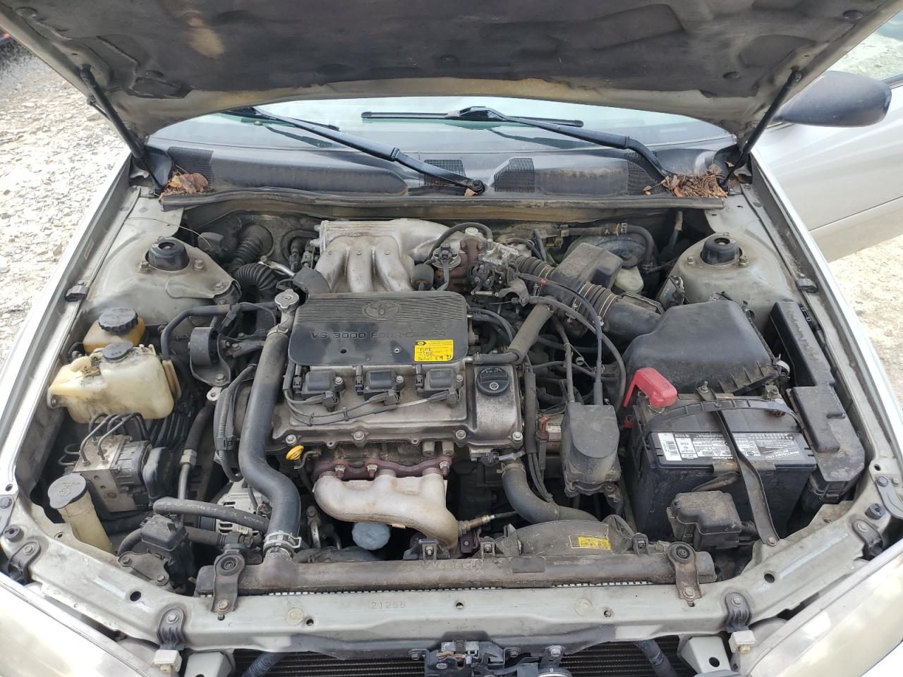 4T1BF28K9YU113499 2000 Toyota Camry Le