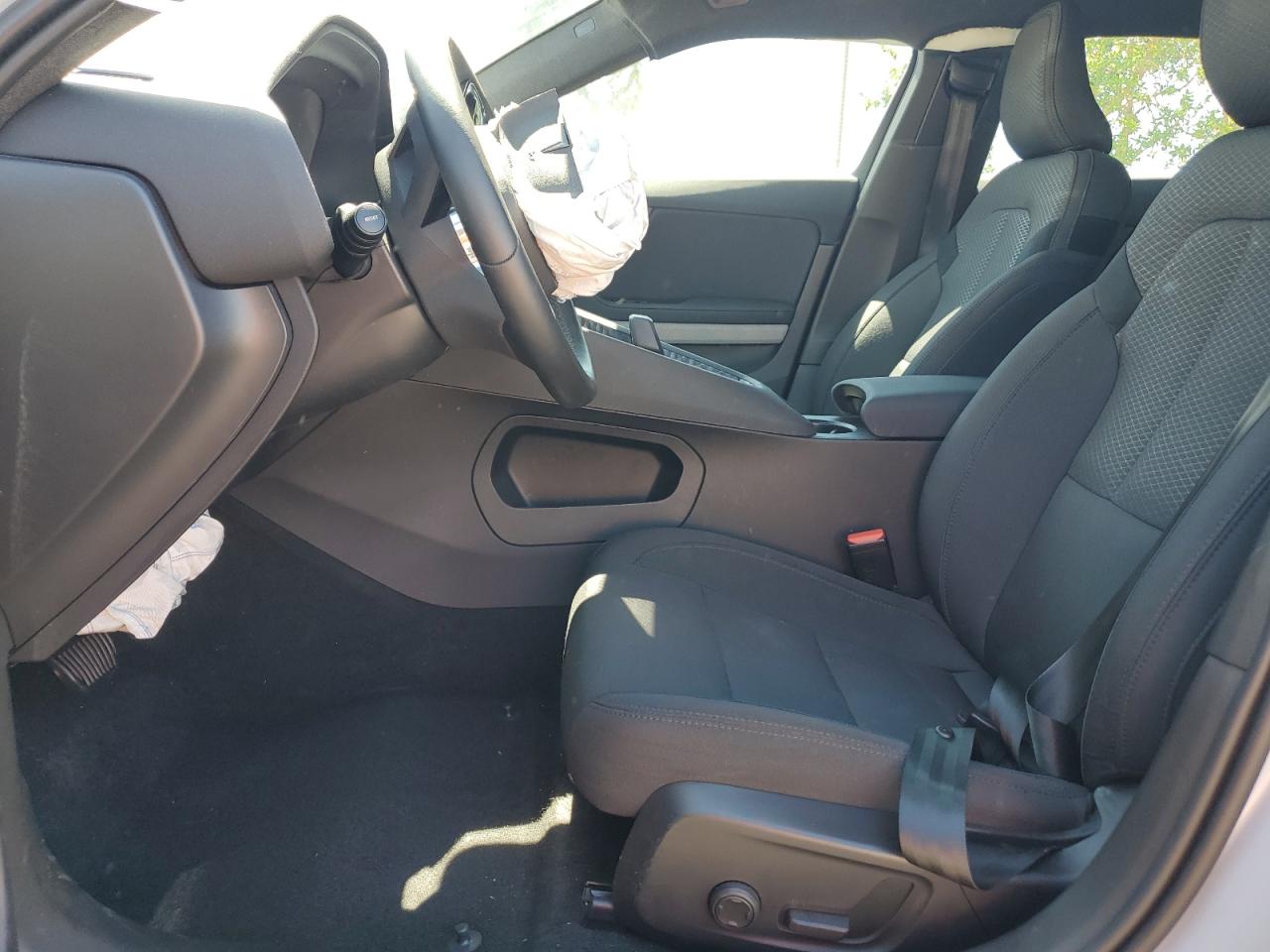 YSMEG3KA0PL148381 2023 Polestar 2