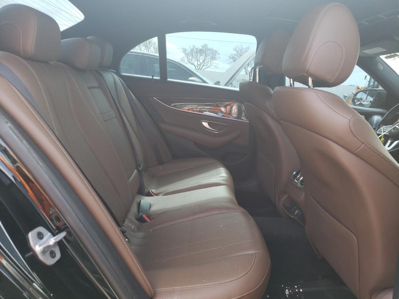 WDDZF4KB0KA566870 2019 Mercedes-Benz E 300 4Matic
