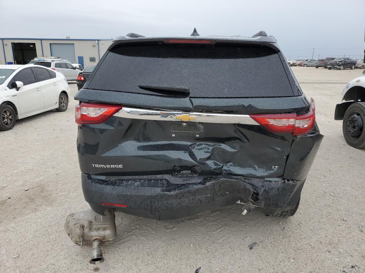 1GNERGKWXKJ222930 2019 Chevrolet Traverse Lt