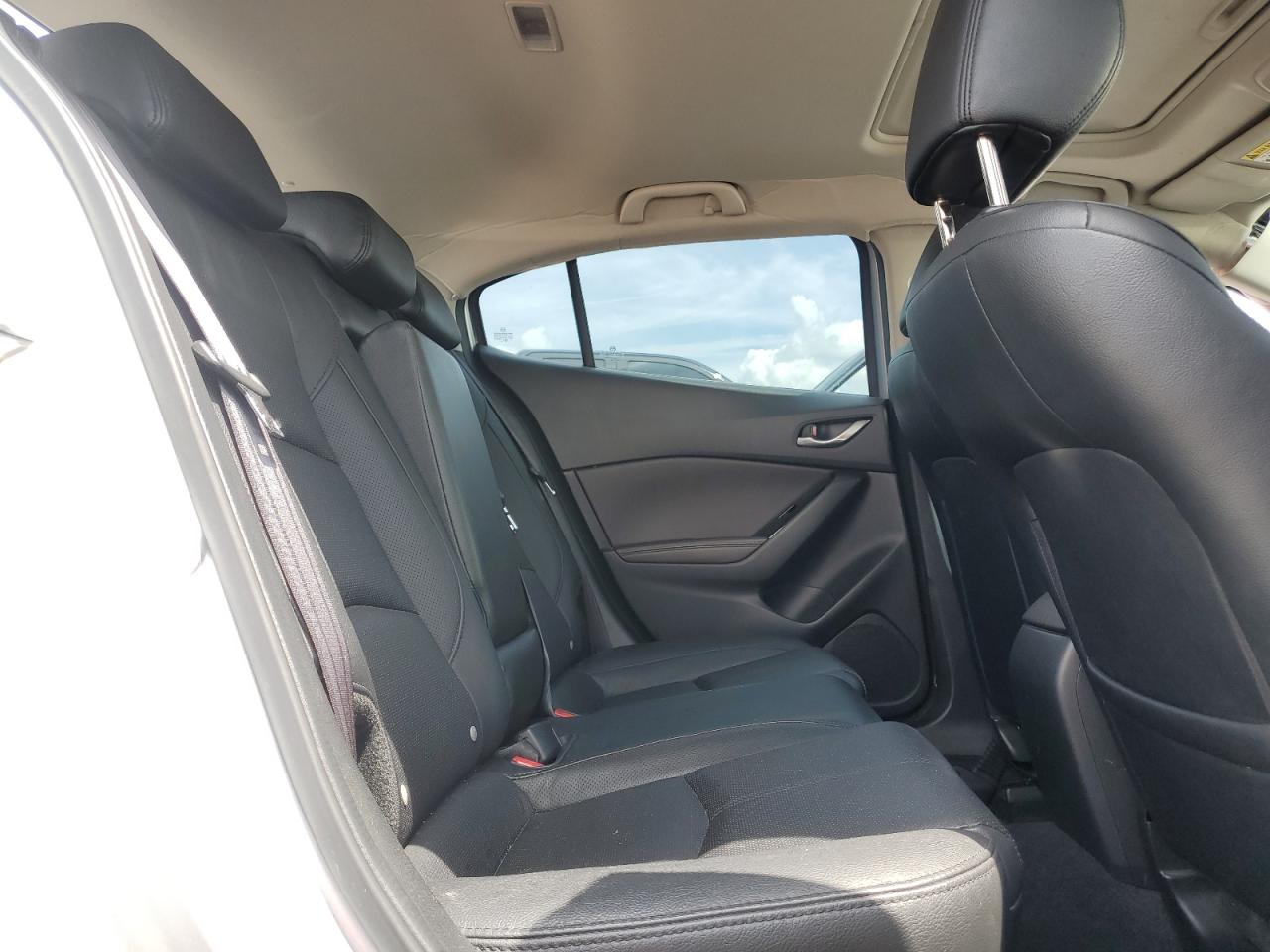 JM1BN1M33H1140795 2017 Mazda 3 Grand Touring