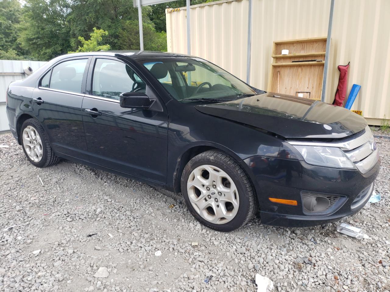 3FAHP0HA3BR304055 2011 Ford Fusion Se