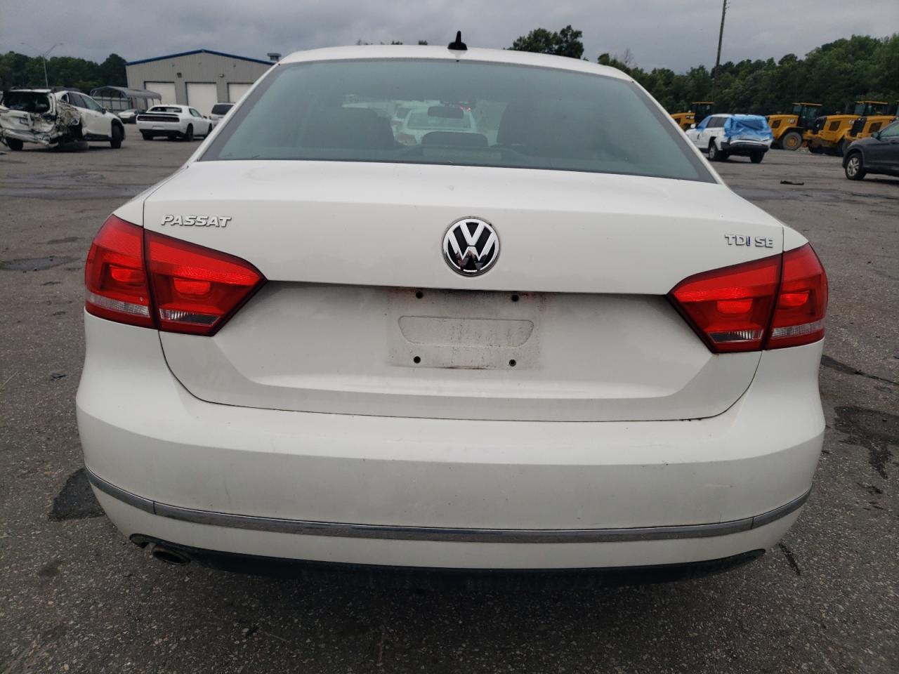 2013 Volkswagen Passat Se vin: 1VWBN7A37DC127227