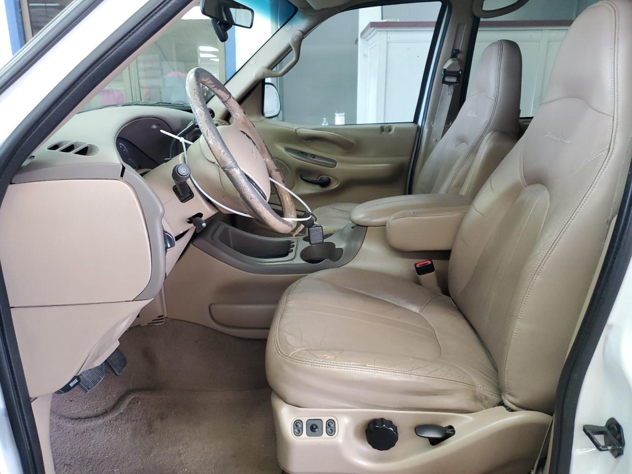 1FMPU18L9XLB59627 1999 Ford Expedition