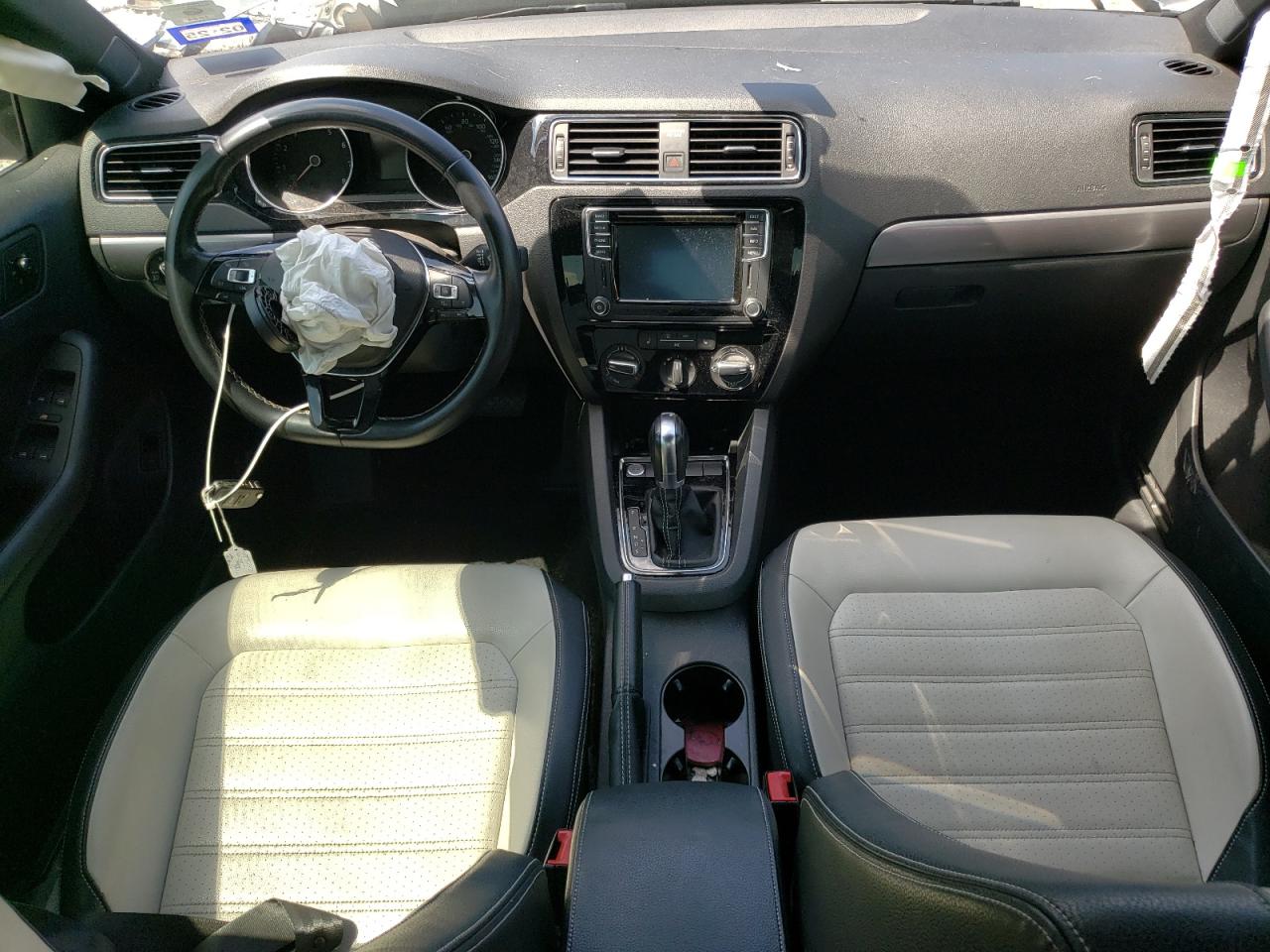 3VWD17AJ0GM237820 2016 Volkswagen Jetta Sport