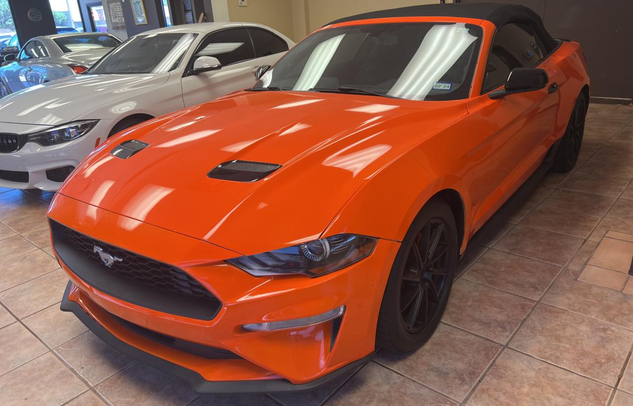 2019 Ford Mustang vin: 1FATP8UH7K5104357