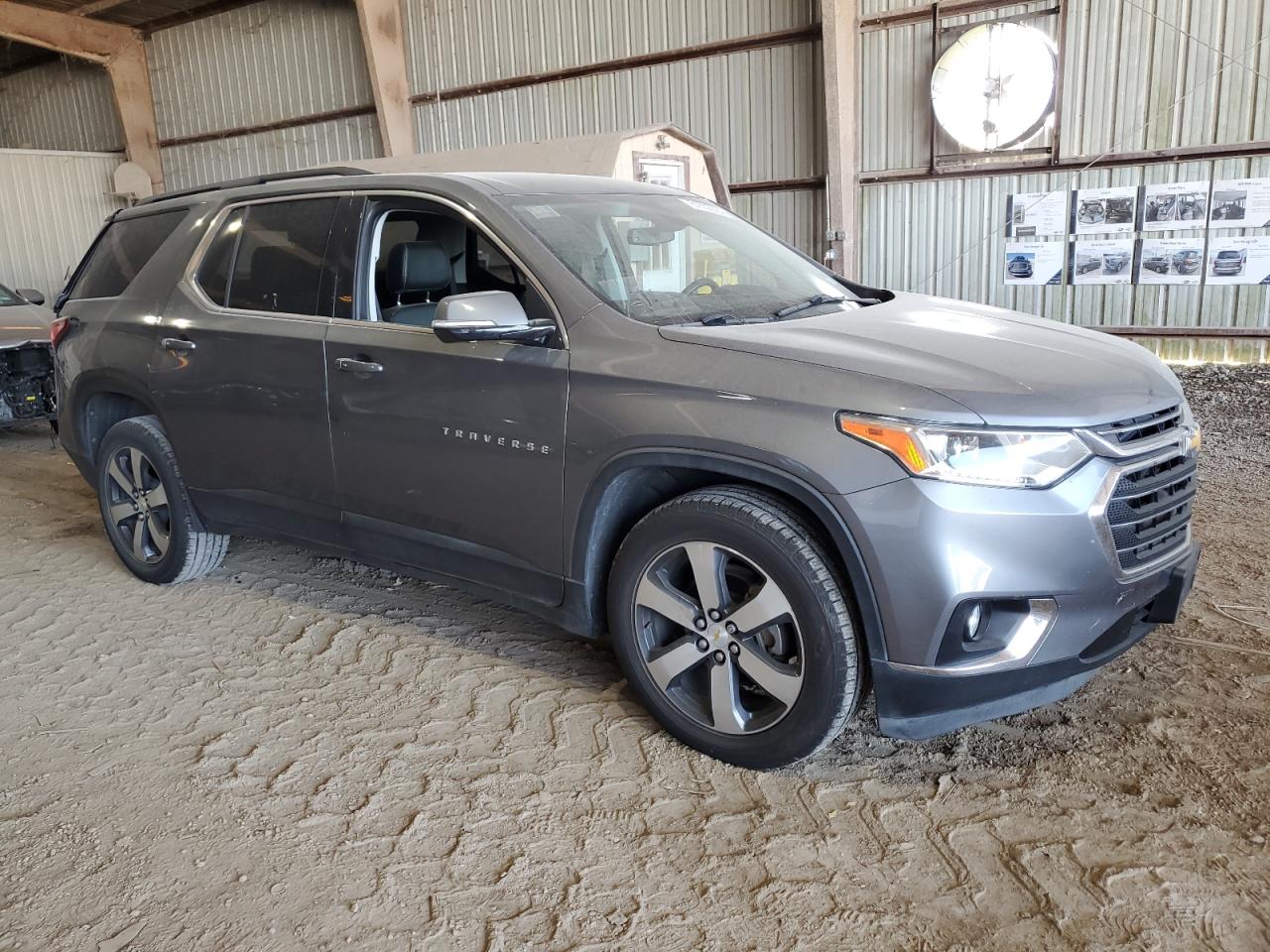 2019 Chevrolet Traverse Lt vin: 1GNERHKW2KJ118146