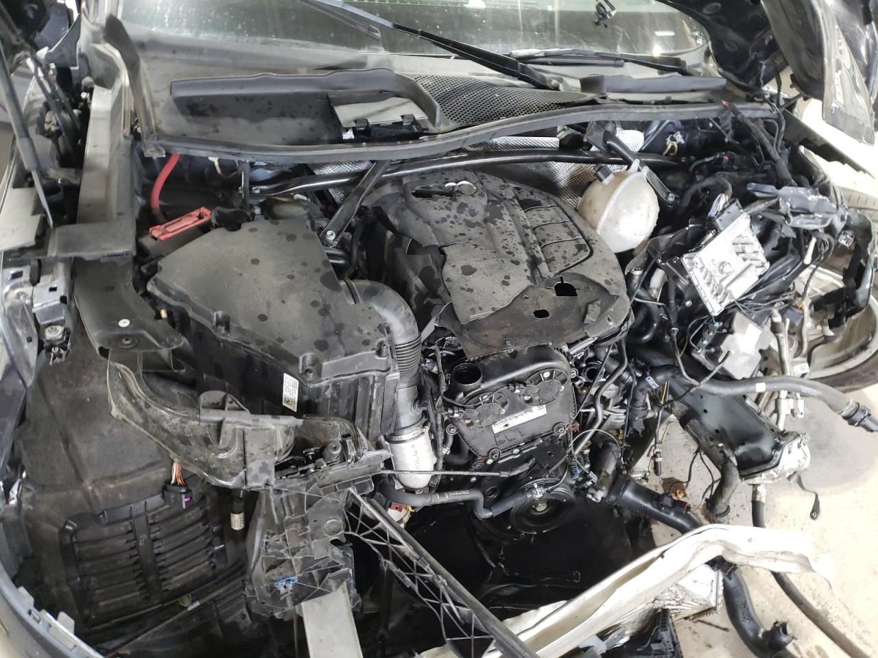 WA1BNAFY2J2192101 2018 Audi Q5 Premium Plus