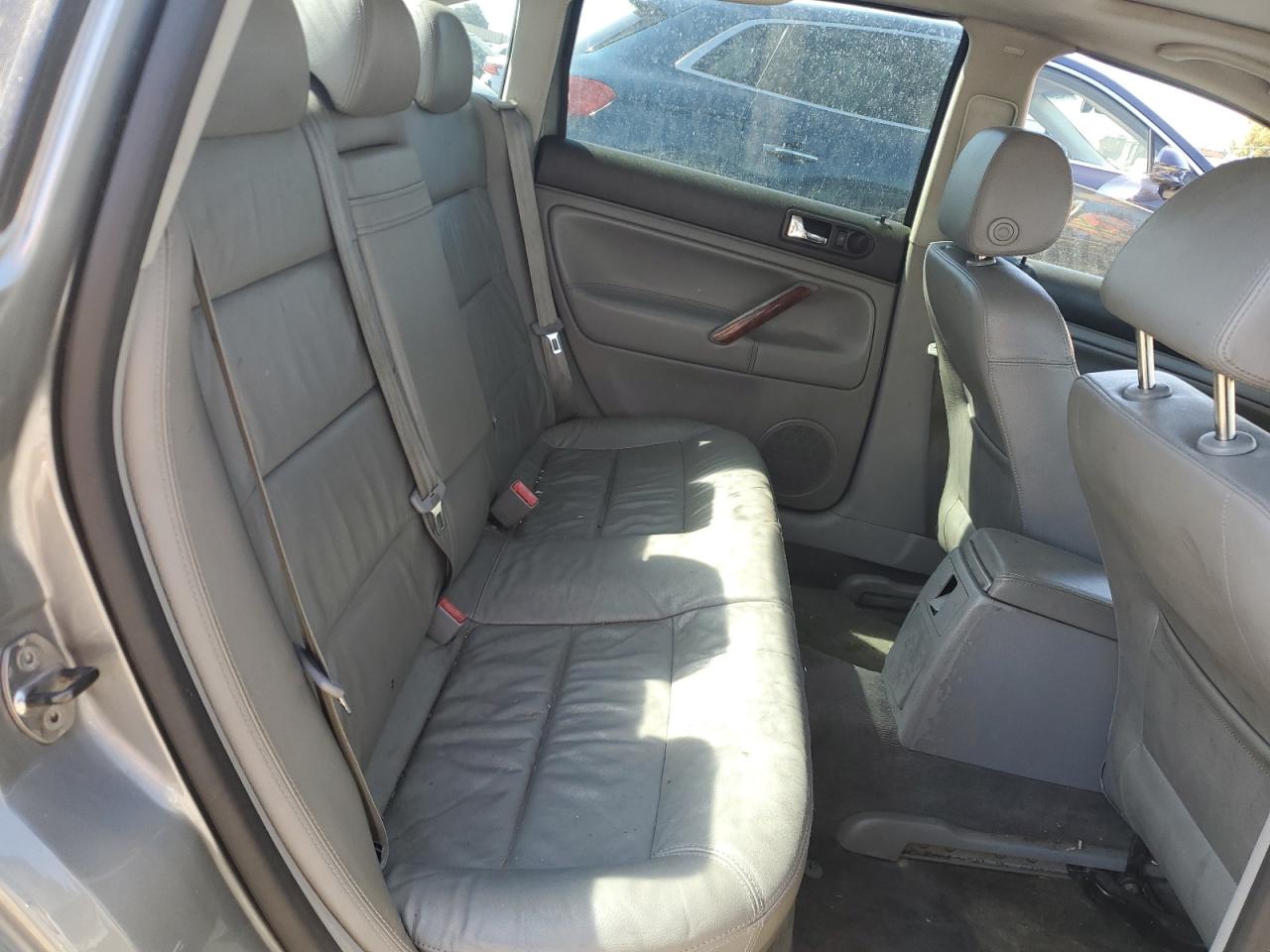 WVWTH63B33P185971 2003 Volkswagen Passat Glx 4Motion