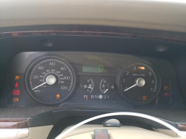 2010 Lincoln Town Car Signature Limited VIN: 2LNBL8CV7AX610420 Lot: 61271264