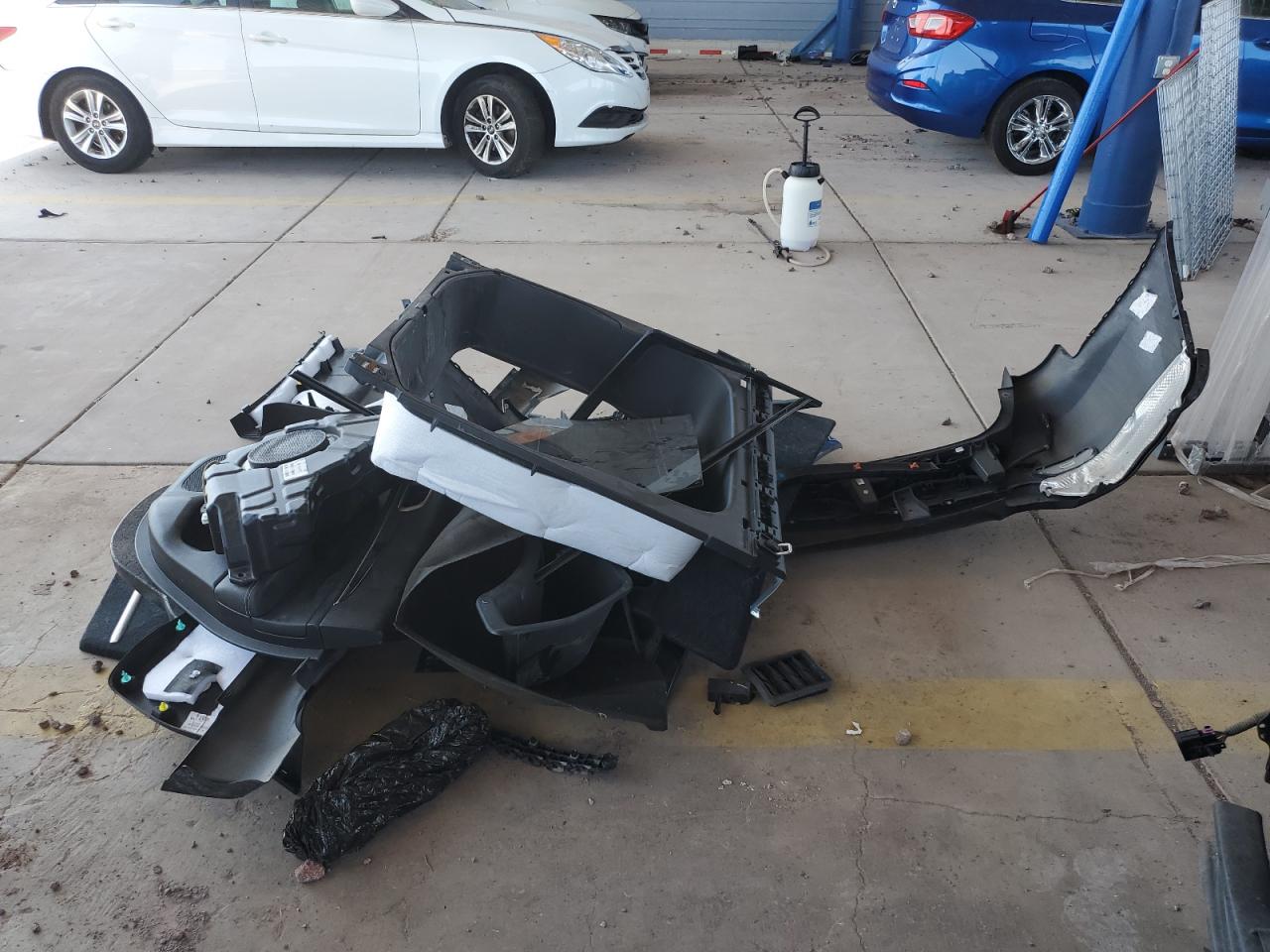 1C4RJECG8EC417964 2014 Jeep Grand Cherokee Overland