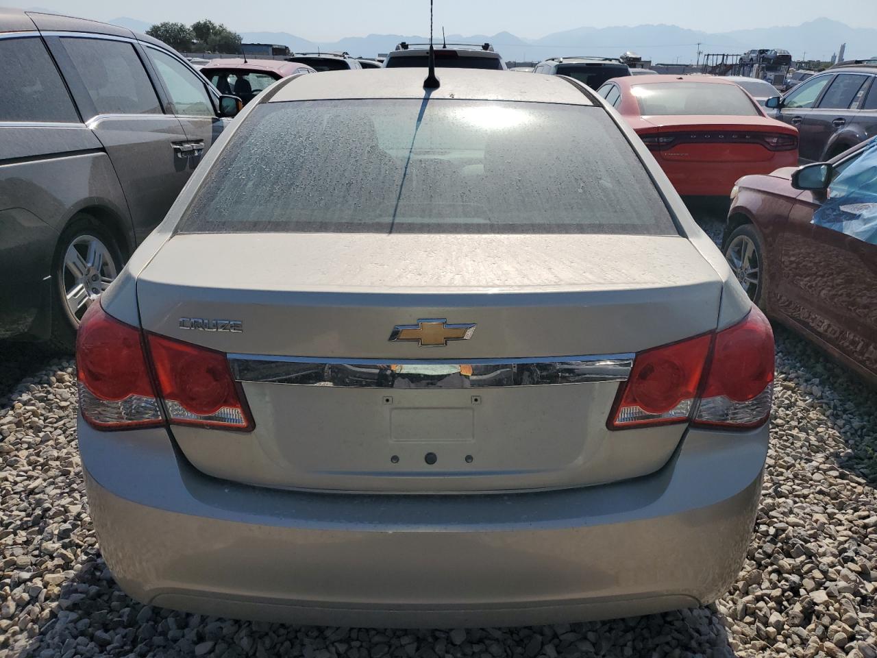 2014 Chevrolet Cruze Ls vin: 1G1PA5SG3E7214460