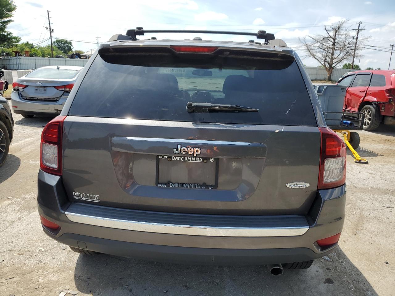 1C4NJCEA0GD777058 2016 Jeep Compass Latitude