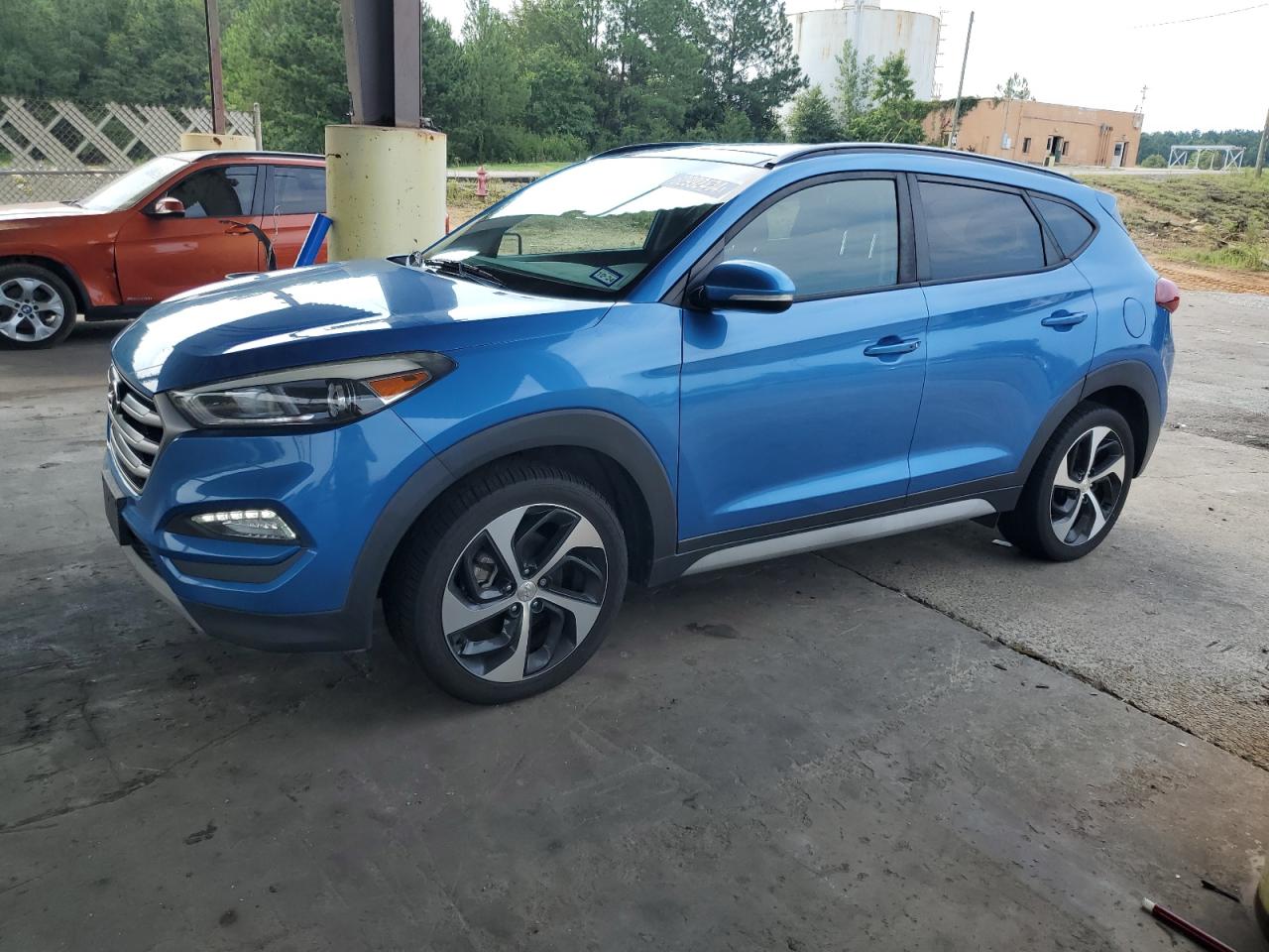 2018 Hyundai Tucson Value vin: KM8J3CA29JU635270