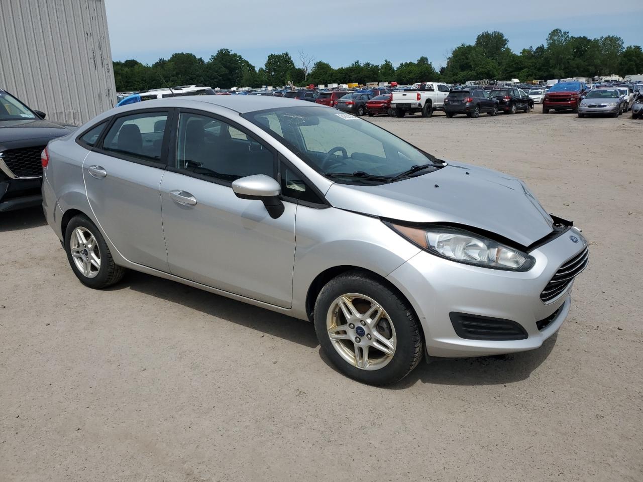 3FADP4BJ1HM135819 2017 Ford Fiesta Se