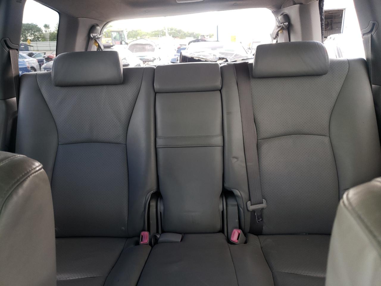 JTEEP21A350105378 2005 Toyota Highlander Limited