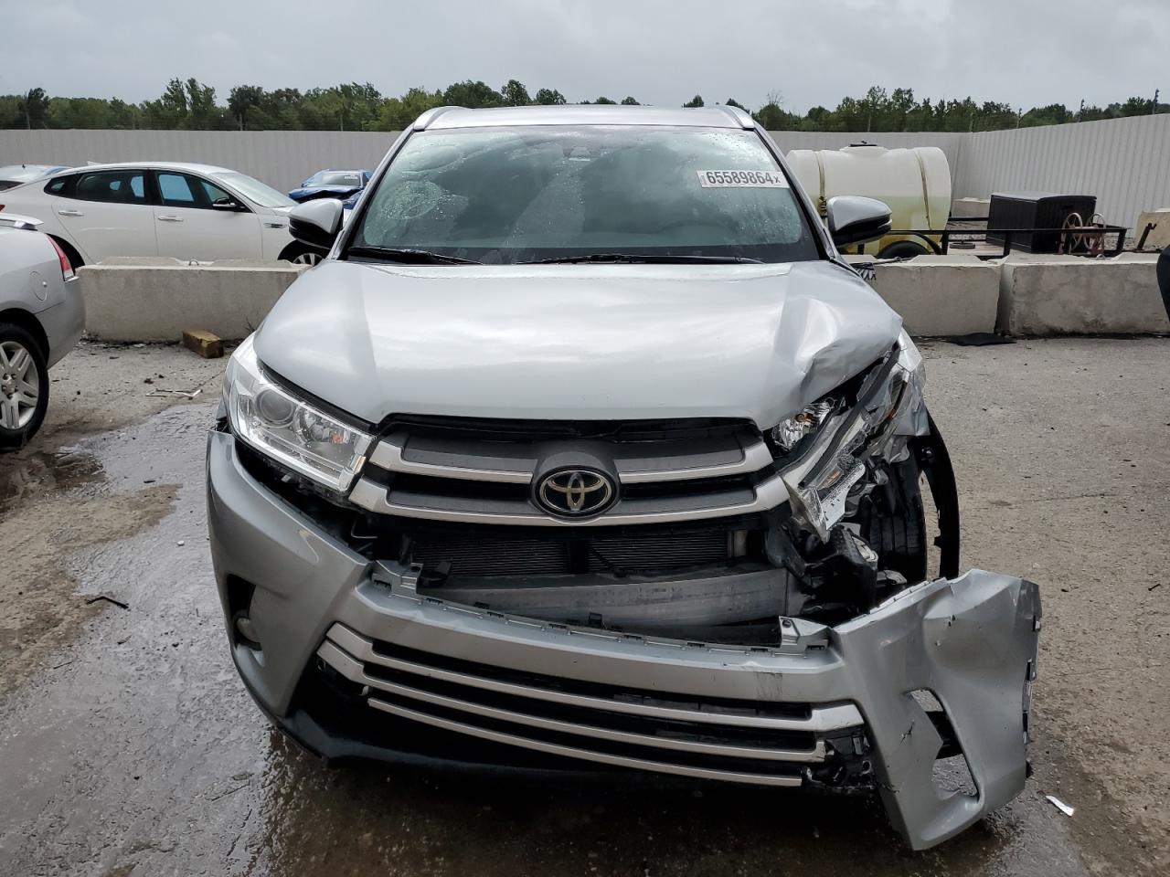 Lot #2940786366 2019 TOYOTA HIGHLANDER