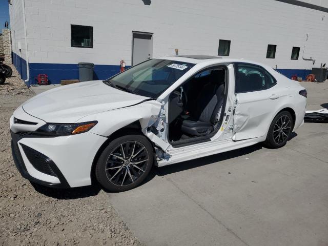 2021 Toyota Camry, SE