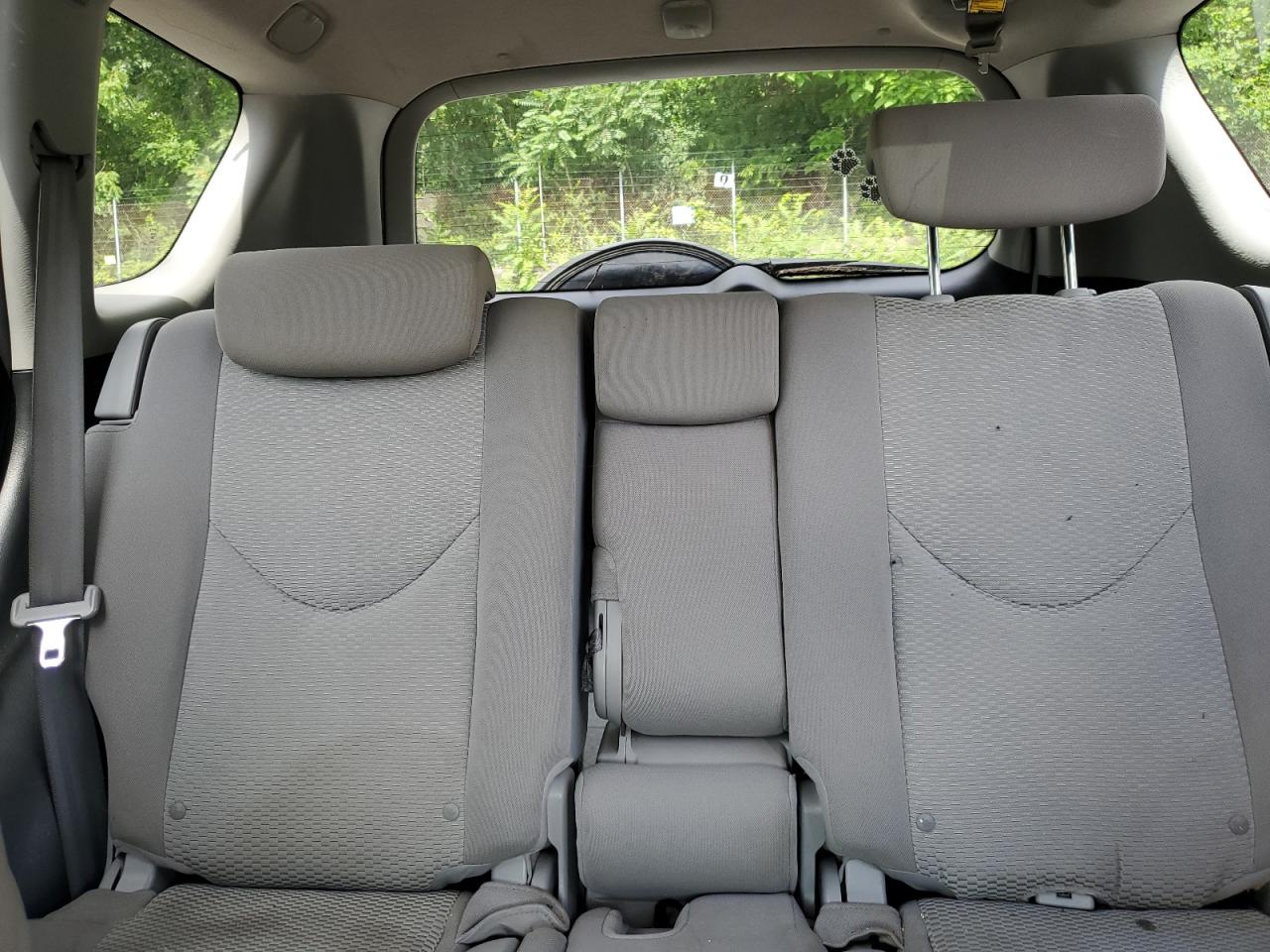 2T3BF4DV0BW120593 2011 Toyota Rav4