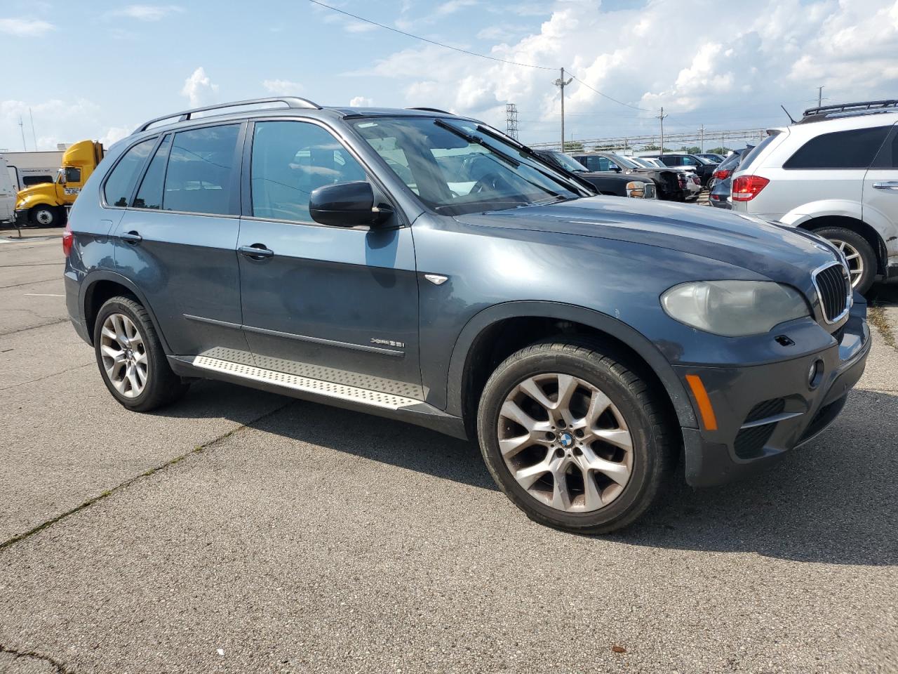 5UXZV4C52BL406627 2011 BMW X5 xDrive35I